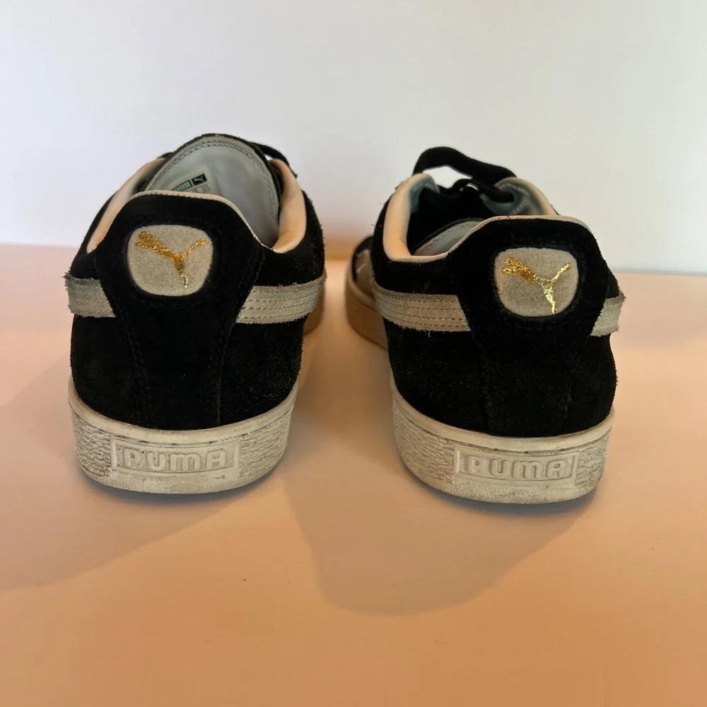Puma Suede Black & Cream Classic 21 Sneakers, Size 9.5